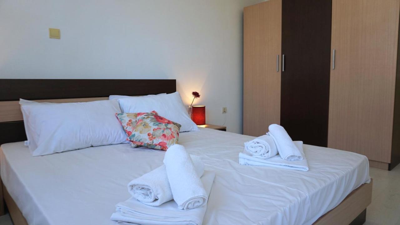 Апартаменти Свети Георги - Saint George Apartments Каварна Екстер'єр фото