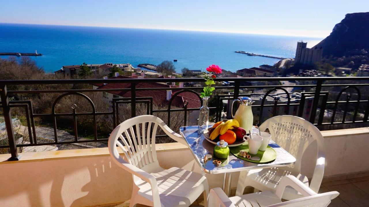 Апартаменти Свети Георги - Saint George Apartments Каварна Екстер'єр фото