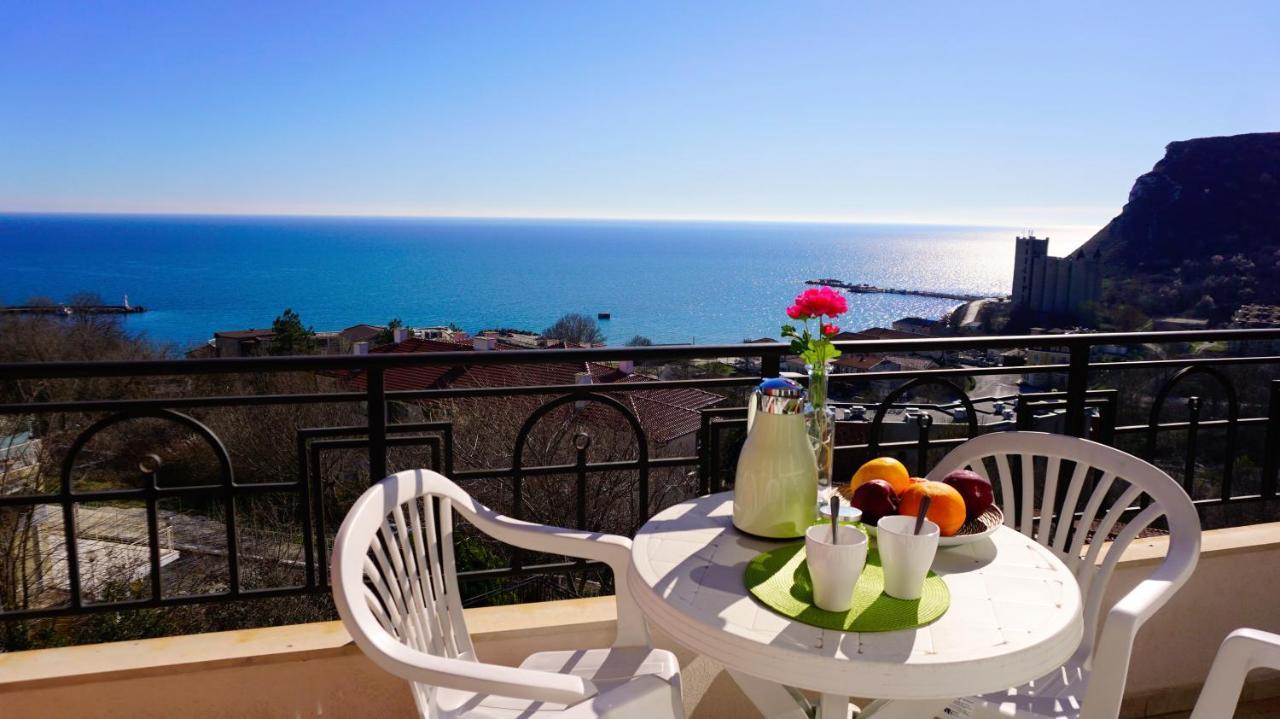 Апартаменти Свети Георги - Saint George Apartments Каварна Екстер'єр фото
