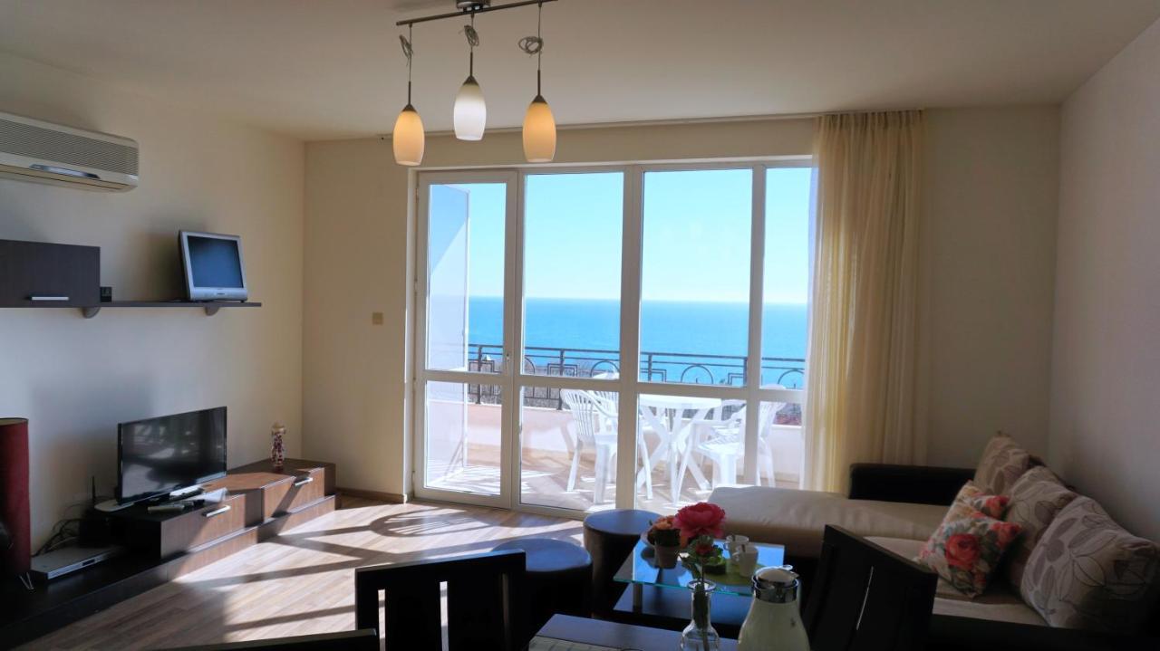 Апартаменти Свети Георги - Saint George Apartments Каварна Екстер'єр фото