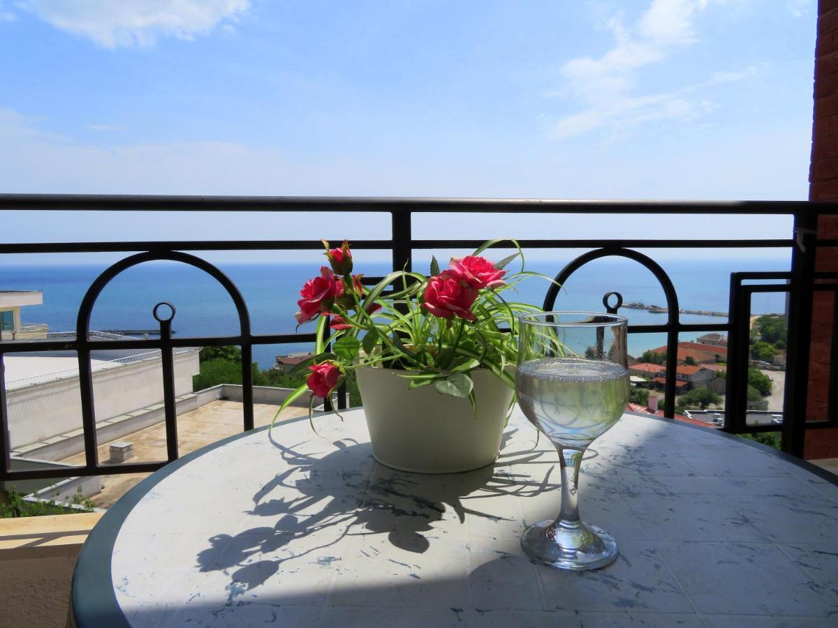 Апартаменти Свети Георги - Saint George Apartments Каварна Екстер'єр фото