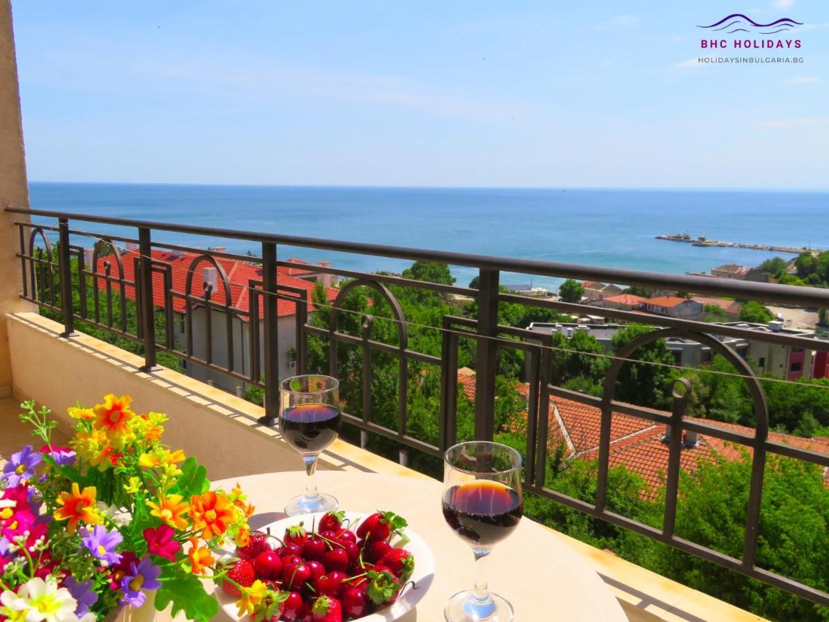 Апартаменти Свети Георги - Saint George Apartments Каварна Екстер'єр фото