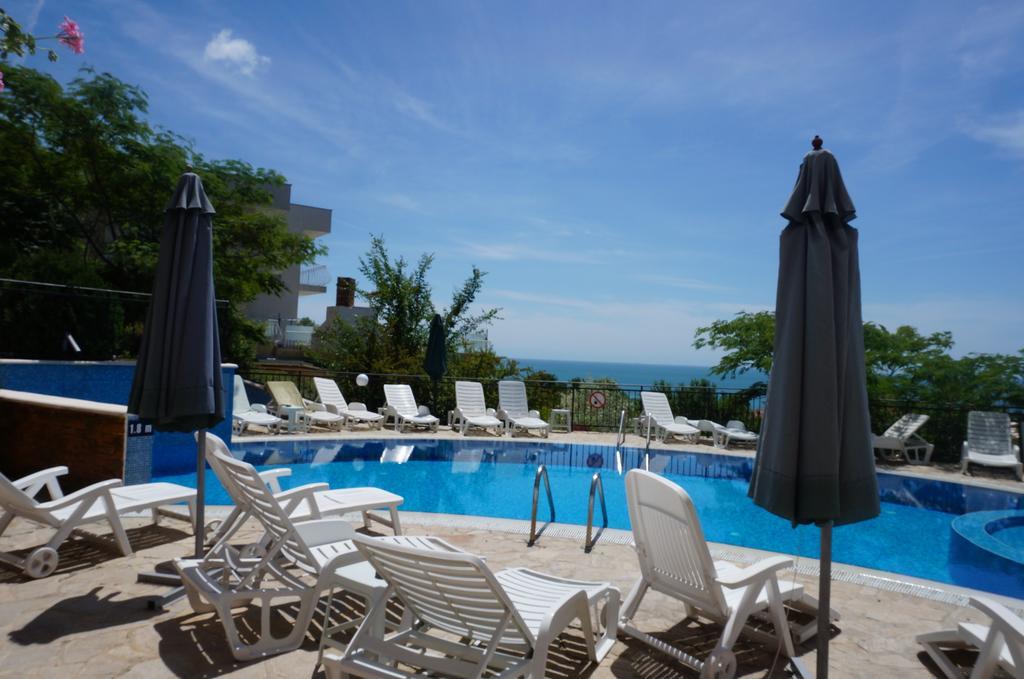 Апартаменти Свети Георги - Saint George Apartments Каварна Екстер'єр фото