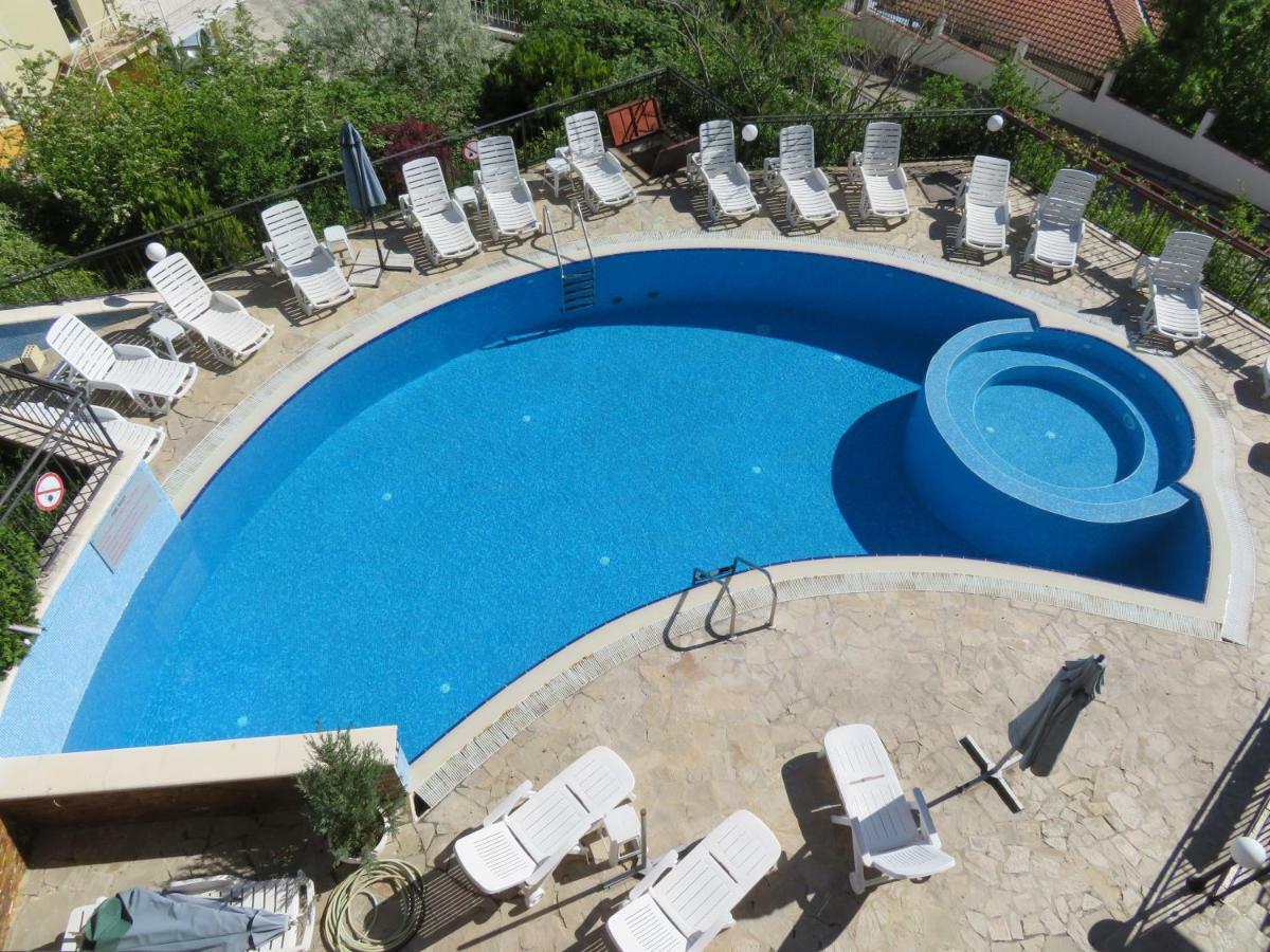 Апартаменти Свети Георги - Saint George Apartments Каварна Екстер'єр фото